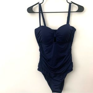 Jantzen One Piece Cut Out Swim Suit with Tummy Control SZ 6 NWT